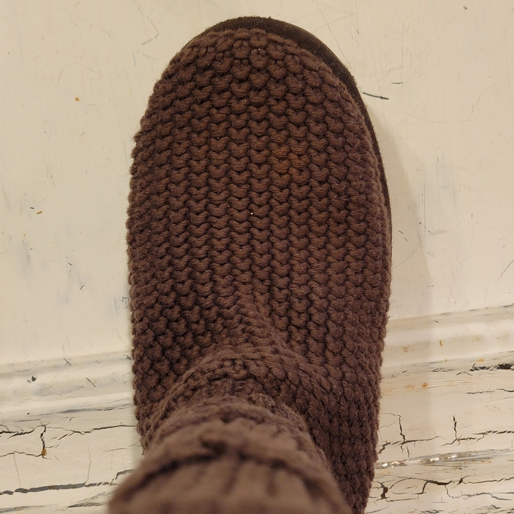 Ugg Classic Argyle Knit Boots 101 - Picture 4 of 12